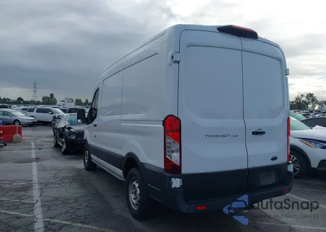 2020 Ford Transit-250 Cargo Van z USA, uszkodzony, nr VIN 1FTBR1C83LKB46438
